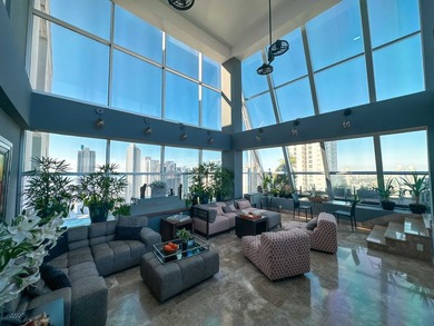 Beach Home For Sale in Panama City, 