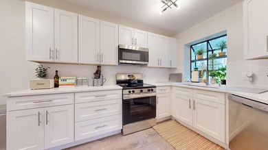 Beach Condo Active Under Contract in Boynton Beach, Florida