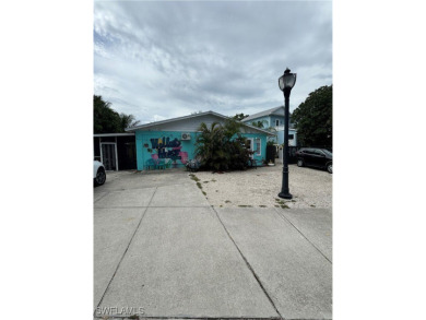 Beach Lot For Sale in Naples, Florida