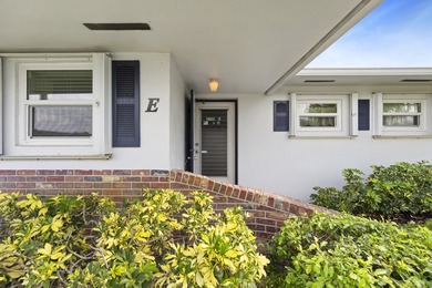 Beach Home For Sale in West Palm Beach, Florida