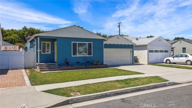 Beach Home Sale Pending in Lakewood, California