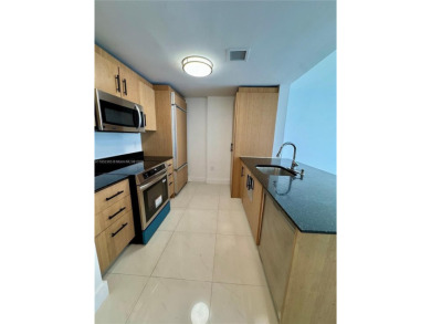 Beach Condo For Sale in Bal Harbour, Florida