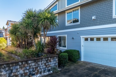 Beach Home For Sale in Waldport, Oregon