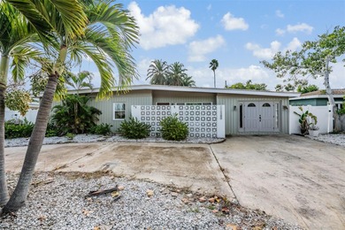 Beach Home Sale Pending in Redington Beach, Florida