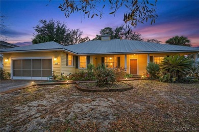 Beach Home For Sale in Crystal River, Florida