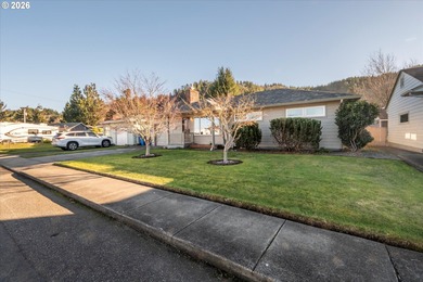 Beach Home For Sale in Reedsport, Oregon