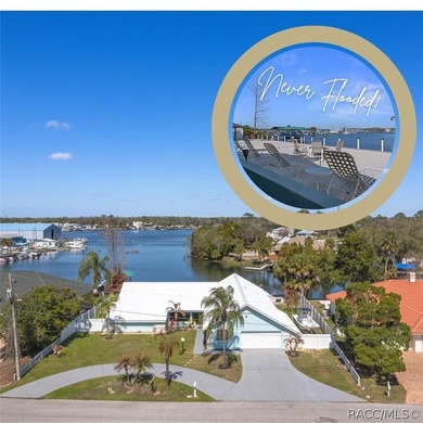 Beach Home For Sale in Crystal River, Florida