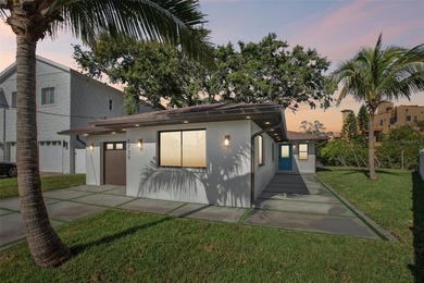 Beach Home For Sale in St. Petersburg, Florida