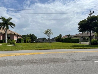 Beach Lot For Sale in Marco Island, Florida