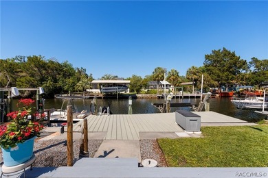 Beach Home For Sale in Homosassa, Florida