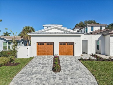 Beach Home For Sale in St. Petersburg, Florida