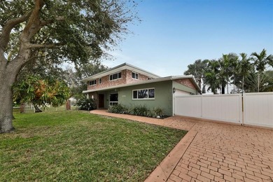 Beach Home For Sale in Pompano Beach, Florida