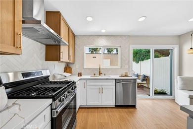 Beach Townhome/Townhouse For Sale in Rancho Palos Verdes, California