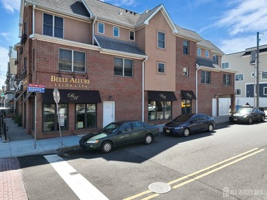 Beach Townhome/Townhouse For Sale in South Amboy, New Jersey