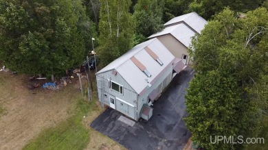 Beach Home For Sale in Hancock, Michigan