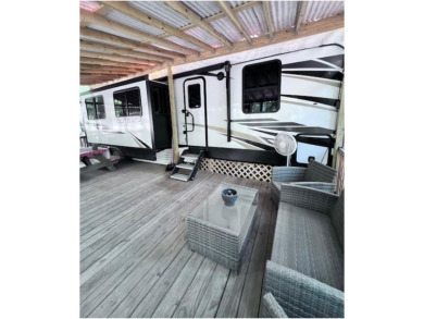 Beach Home For Sale in Erma, New Jersey