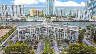 Beach Condo For Sale in Hallandale Beach, Florida