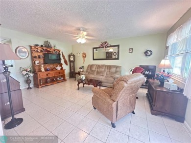 Beach Condo For Sale in Deerfield Beach, Florida