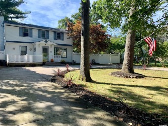 Beach Home Off Market in East Patchogue, New York