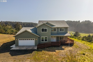 Beach Home For Sale in Coos Bay, Oregon