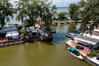 Beach Home For Sale in Marblehead, Ohio