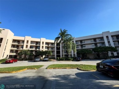 Beach Condo Sale Pending in Sunrise, Florida