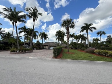 Beach Lot For Sale in Port Saint Lucie, Florida