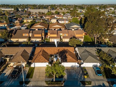 Beach Townhome/Townhouse For Sale in Costa Mesa, California