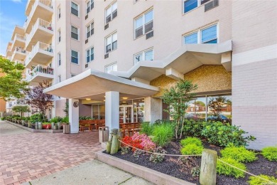 Beach Home For Sale in Long Beach, New York