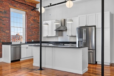 Beach Condo For Sale in Biddeford, Maine