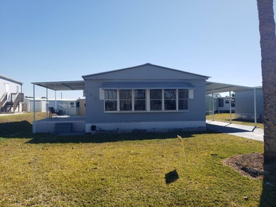 Beach Home For Sale in Ruskin, Florida