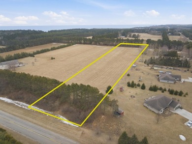 Beach Acreage For Sale in Manitowoc, Wisconsin