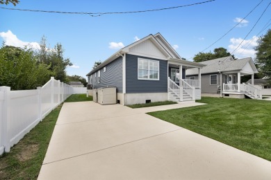 Beach Home For Sale in Villas, New Jersey