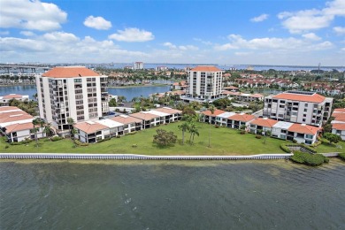 Beach Condo For Sale in St. Petersburg, Florida