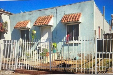 Beach Townhome/Townhouse For Sale in Long Beach, California