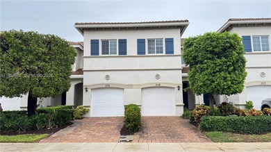 Beach Townhome/Townhouse For Sale in West Palm Beach, Florida