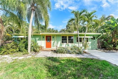 Beach Home Sale Pending in Jensen Beach, Florida