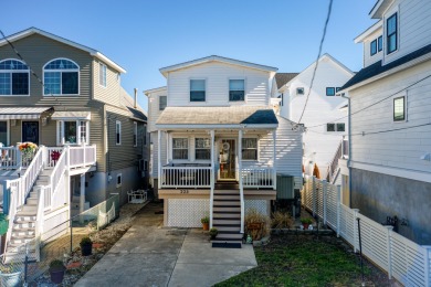 Beach Home For Sale in North Wildwood, New Jersey