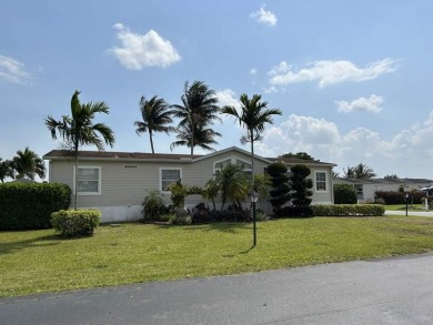 Beach Home For Sale in Boynton Beach, Florida