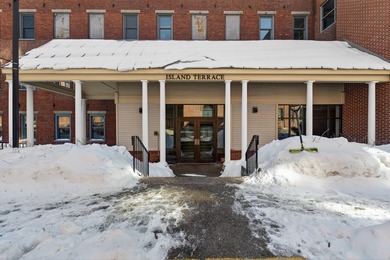 Beach Condo For Sale in Saco, Maine