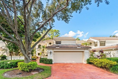 Beach Townhome/Townhouse Active Under Contract in Boca Raton, Florida