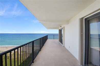 Beach Condo For Sale in Jensen Beach, Florida