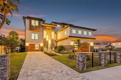 Beach Home For Sale in St. Petersburg, Florida