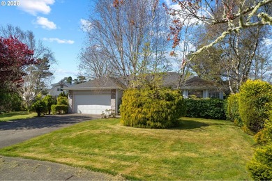 Beach Home For Sale in Seaside, Oregon