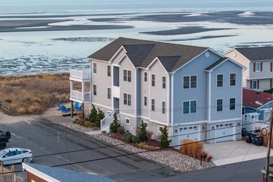 Beach Condo For Sale in Villas, New Jersey