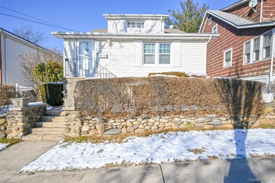 Beach Home Sale Pending in College Point, New York