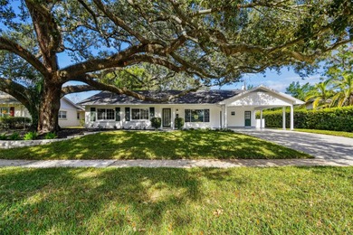 Beach Home Sale Pending in Tampa, Florida
