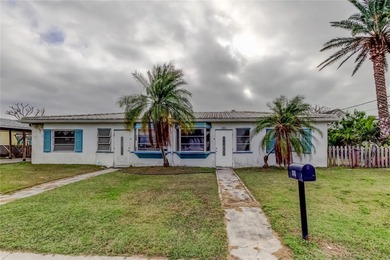 Beach Townhome/Townhouse For Sale in Madeira Beach, Florida
