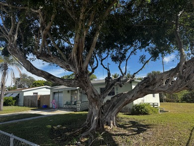 Beach Home For Sale in Boynton Beach, Florida