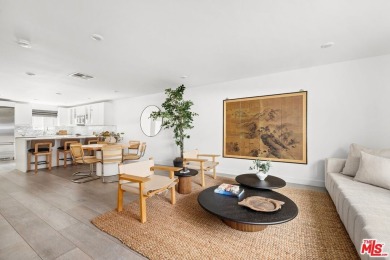 Beach Condo For Sale in Santa Monica, California